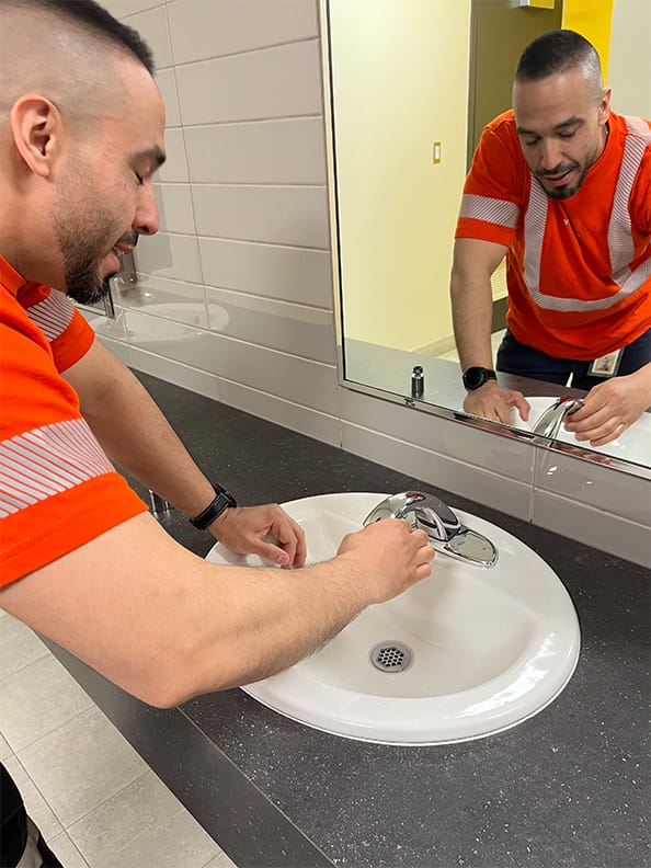 enbridge-trousse-produit-economiseur-eau-sdb-cuisine-1